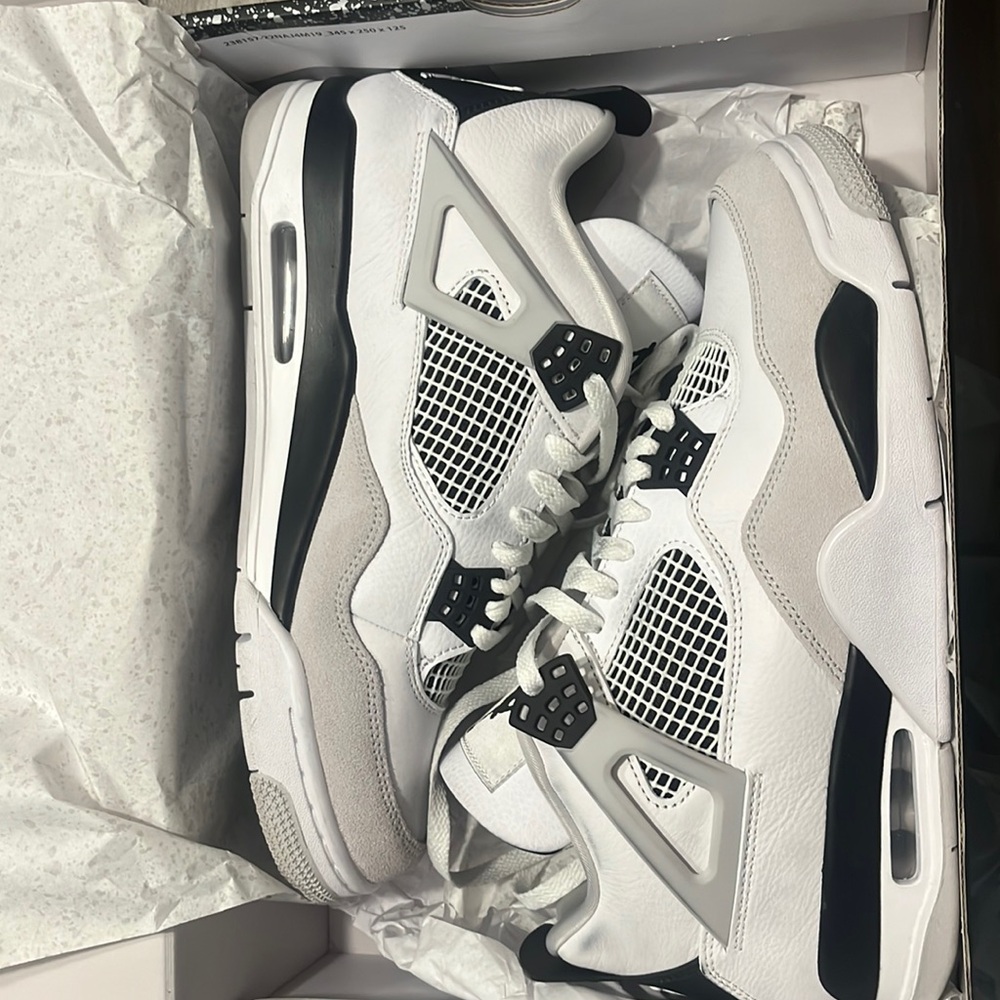 Black white and grey air jordan 4 retro 10.5